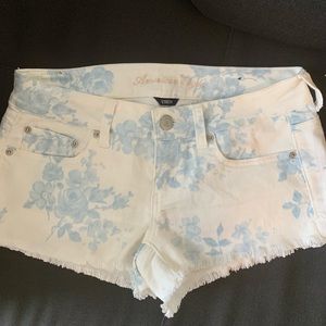 American Eagle stretch shorts